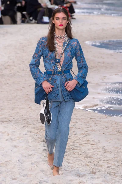 Look 56